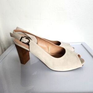 FRAU Italian handmade suede peep toe pumps